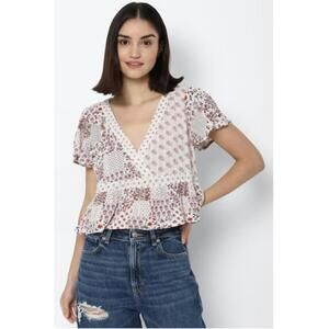 American Eagle Short Sleeve Wrap Front Cropped Blouse Beige Maroon Women’s L